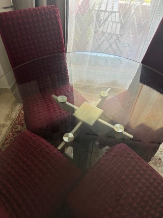 Mesa cristal redonda 4 sillas tela