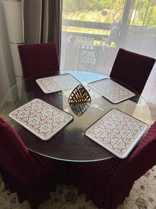 Mesa cristal redonda 4 sillas tela