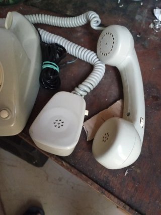 Teléfono antiguo microfónica con señal luminosa