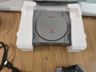 Consola Sony PlayStation 1 Gris