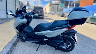 Honda Forza 350