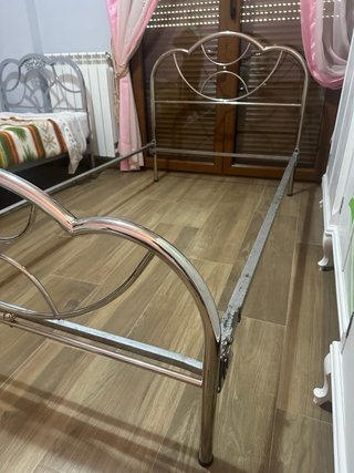 Cama niquelada 105 cm