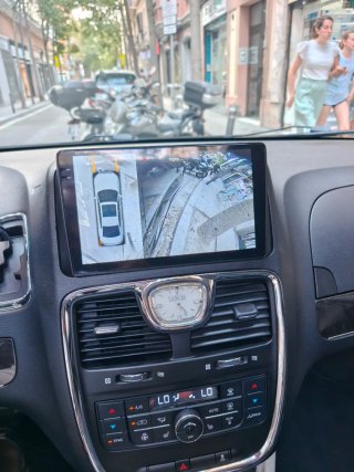 Lancia Voyager 2013