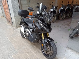 HONDA X-ADV 750