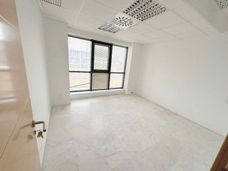 Oficina en venta en Triana Oeste en Sevilla