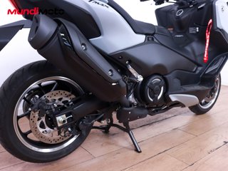 YAMAHA T-MAX 560 TECH MAX