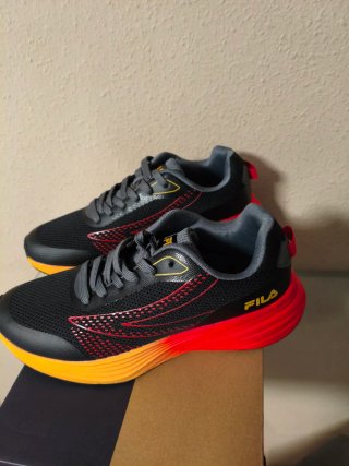 Zapatillas Fila Running Negras Naranja