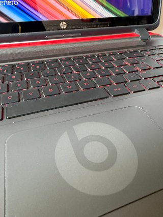 Portatile HP Pavilion Beats Special Edition 15.6"