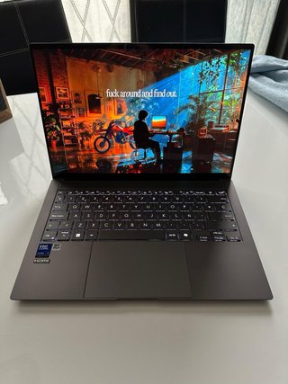 Asus ZenBook S14 Grigio