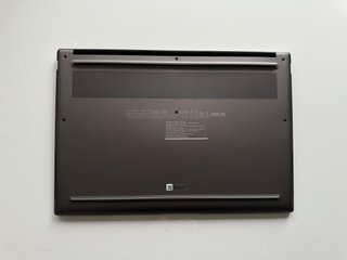 Asus ZenBook S14 Grigio