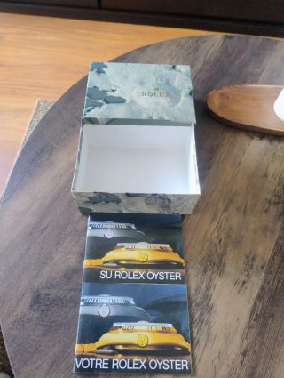 Caja y manuales Rolex Oyster años 80