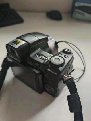 Sony cámara DSC-H9