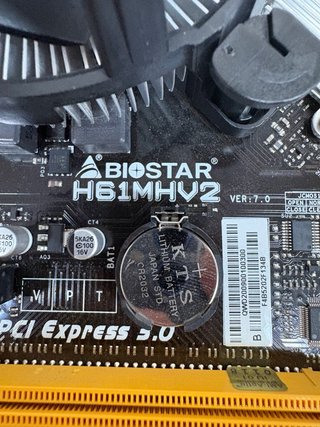 Biostar H61MHV2 + i5-3470 + 6Gb RAM