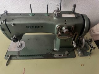 Máquina de coser REFREY industrial