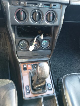 Mercedes-Benz Clase E 1985