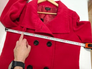 Americana mujer roja