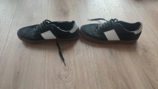 Zapatillas Zara Man Talla 44 Negras y Blancas