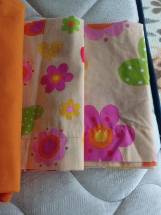 Juego de funda , 2 almuadones y sábanas 90cm