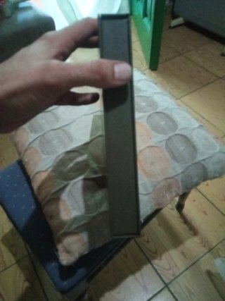Caja con cierre magnético
