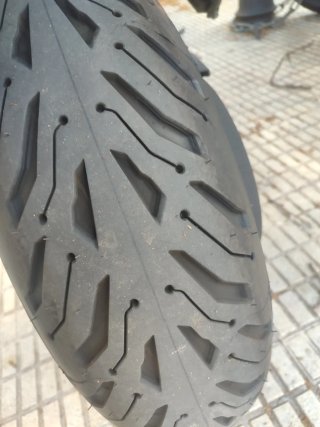 BMW F800 S Negra y Amarilla