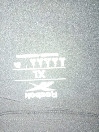 Reebok Capa Intermedia Negra