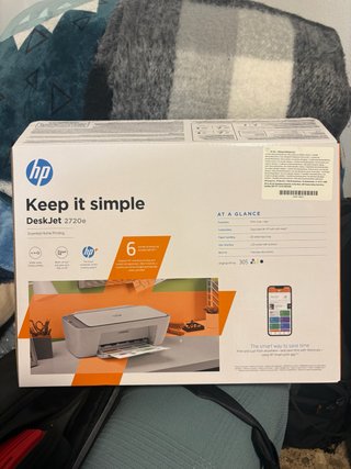 Impresora HP DeskJet 2720e con cartuchos de tinta