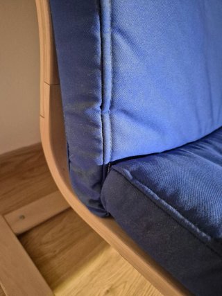 Silla Poäng Ikea azul y madera