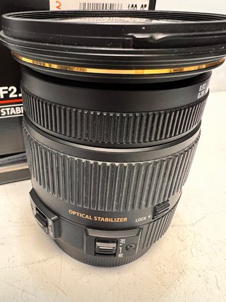 Sigma 17-50mm F2.8 EX DC OS