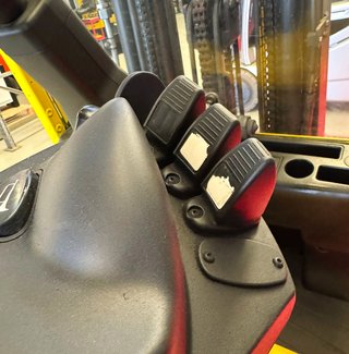 CARRETILLA ELEVADORA 1600 KG OCASION BATERIA NUEVA