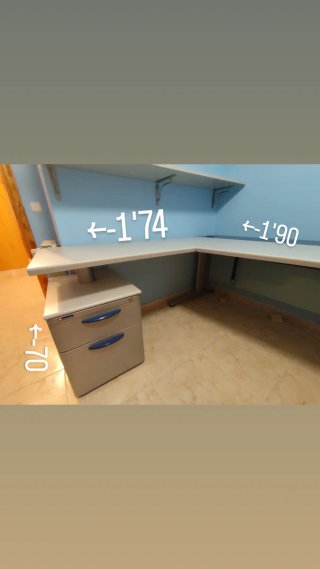 Mesa de escritorio esquinera