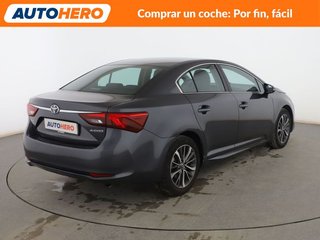 Toyota Avensis 1.8 Advance