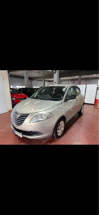 Lancia Ypsilon 2011