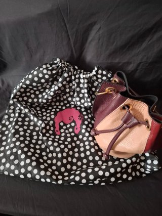 Bolso cuero Dolores Promesas Beige/Rojo
