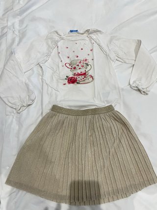 Conjunto niña camiseta y falda