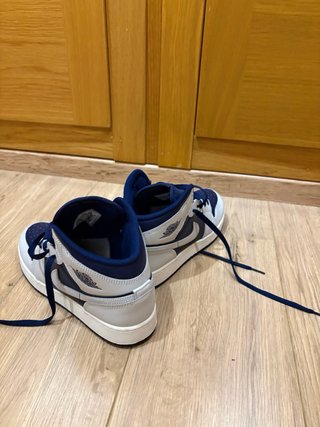 Zapatillas Nike Air Jordan Azul y Blanco
