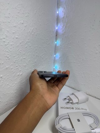 Honor 200 Pro