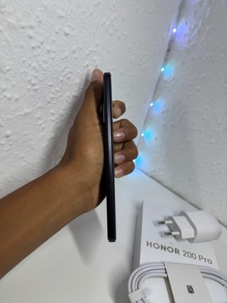 Honor 200 Pro