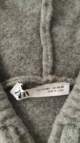 Jersey Zara oversize capucha gris