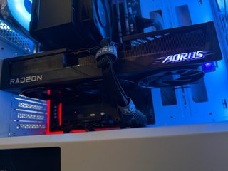 PC Gaming Ryzen 7 + RX 9070 XT 16GB