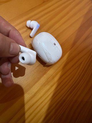 Auriculares inalámbricos blancos
