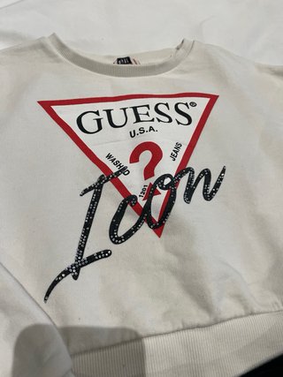 Conjunto Ropa Niña: Sudadera Guess y Nike