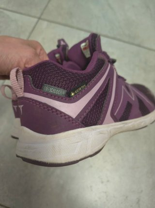 Zapatillas niña Treksta moradas talla 34