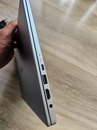 Portátil Asus VivoBook X403F Plata