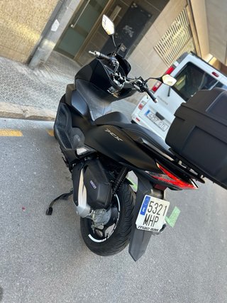 Honda PCX 125cc 2023 Negra