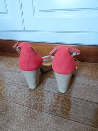 Sandalias tacón coral