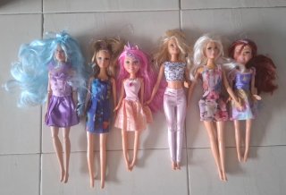 Barbie Dolls - Lotto di 6 unità