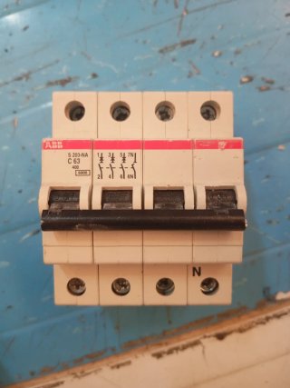 Interruptor Magnetotérmico C63 ABB