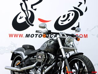 HARLEY-DAVIDSON BREAKOUT