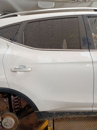 PUERTA TRASERA DERECHA MG ZS (08.2022->)