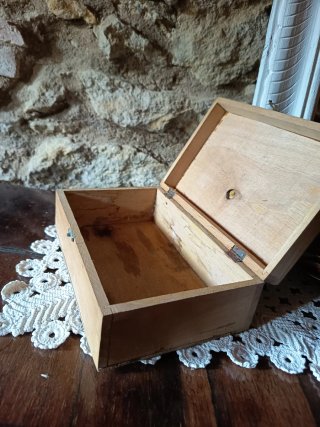Cajita de madera años 30